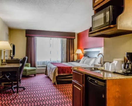 Baymont by Wyndham Harrisburg Hotel di 