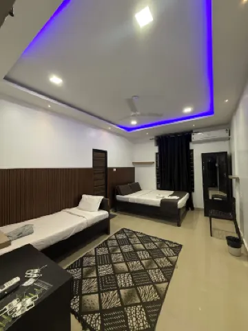 อโลฮิ อินน์ โรงแรมใน