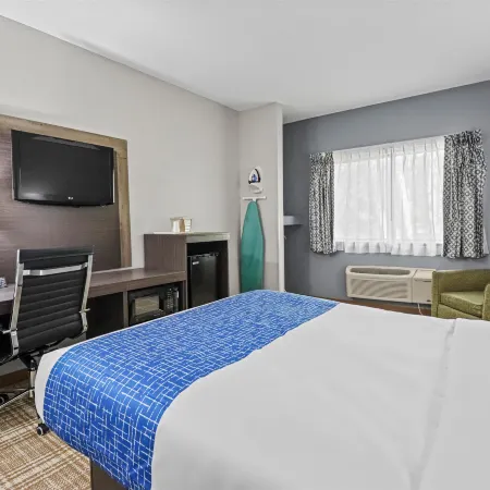 GrandStay Hotel & Suites