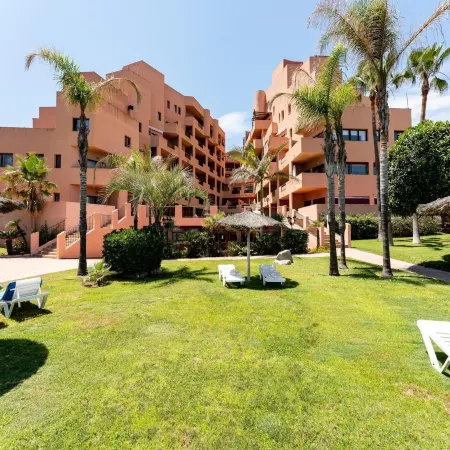 Beachfront Apartment -Don Juan Manilva