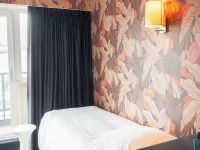 Queen Anne Hotel Hotels near Place Sainte-Catherine
