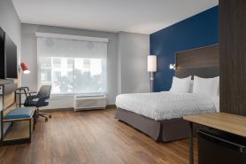 Tru by Hilton Phoenix Midtown