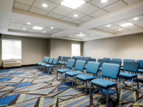 โรงแรม ฮอลิเดย์ อินน์ เอ็กซ์เพรส ชาร์ลอตต์ เวสต์ - แกสโทเนีย บาย IHG โรงแรมในแกสโตเนีย