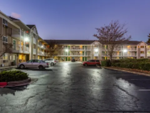 HomeTowne Studios Atlanta - Chamblee Hotels in Chamblee