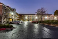 HomeTowne Studios Atlanta - Chamblee Hotel di Chamblee