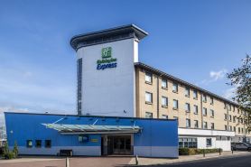 Holiday Inn Express Glasgow Airport