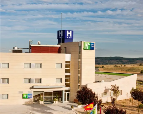 Holiday Inn Express 馬德里 - 裡瓦斯 拉斯苏埃尔特斯附近的飯店
