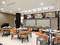 Holiday Inn COVINGTON by IHG - Breakfast