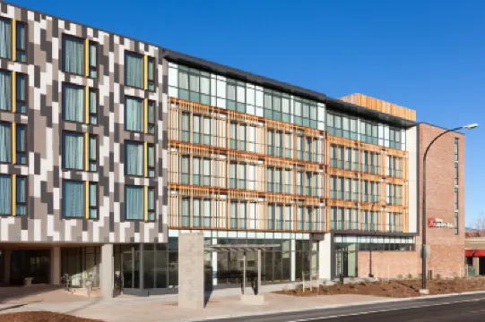 هيلتون جاردن إن بولدر فنادق في 