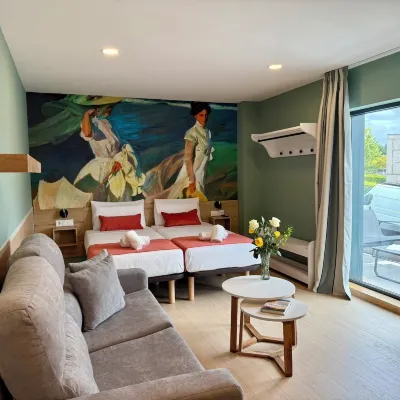 Luxury Singular Blue Hotels near Asociación Compostelana de Esclerose Múltiple