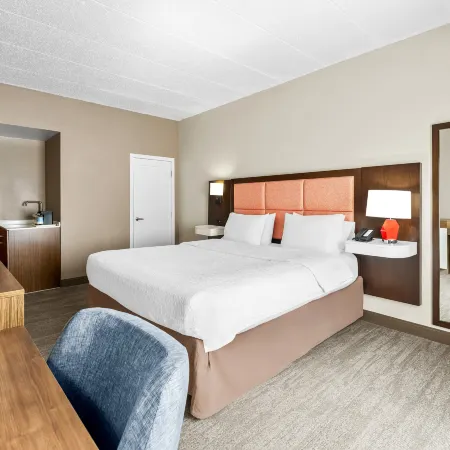 Hampton Inn Woodbridge