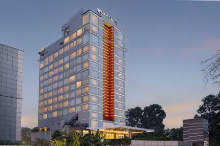 Renaissance Lucknow Hotel Отели в г. Лакхнау