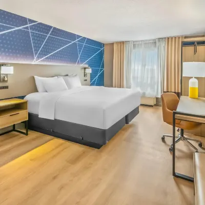 Comfort Inn Отели рядом с достопримечательностью «Стадион «Ти-Ди Стэдиум»»