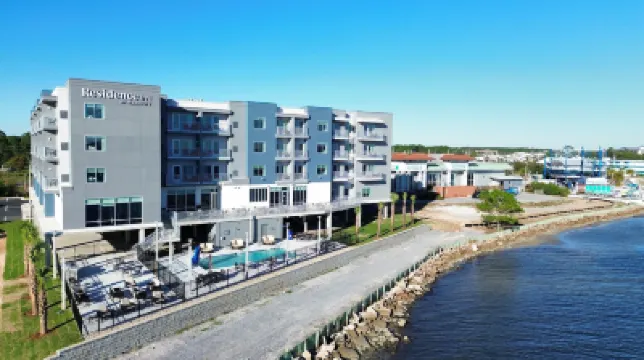 納瓦拉濱水居家酒店 鄰近Island Style的酒店