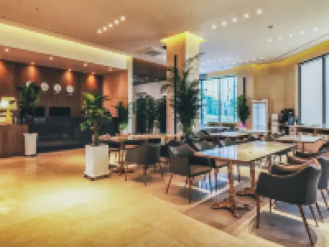 The Land Hotel Hayang Branch Hotels in Gyeongsan-si