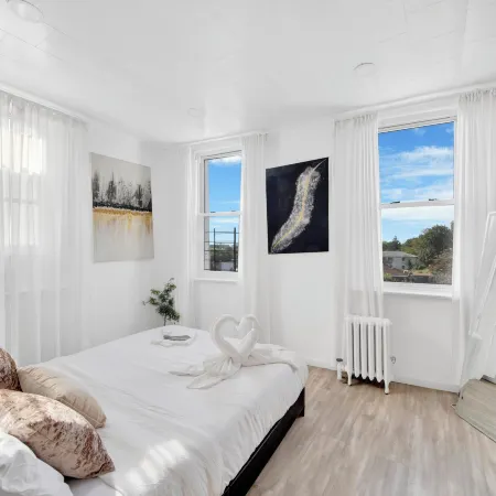Luxury Living in the Heart of NY!