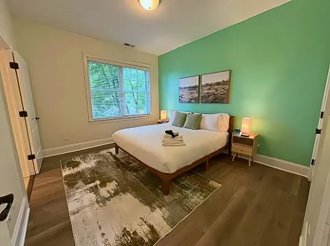 Well-Equipped 2BR - Greenbay 301