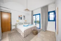 Azzurro Luxury Holiday Villas Hôtels à : Peyia