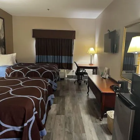 The Piney Woods Inn
