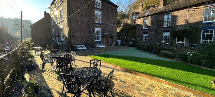 Viaduct Guest House Hotels in Telford