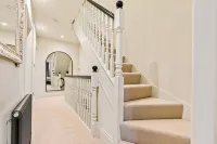 The Royal Paddock in Ascot Hotels in Ascot