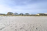 Pet-Friendly Second Row House Steps to Beach!
