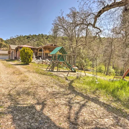 Gorgeous Oakhurst Retreat w/ Swimming Hole!