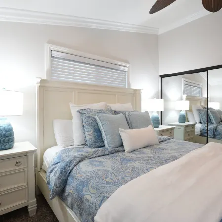 Sweet 4 Bedroom, 3 Bath Plus Loft Bedroom, Pool Home