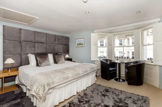 布萊登威夫酒店