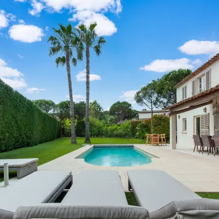 Beachside Bliss in Gassin