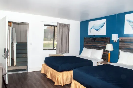 Flagship Inn Hotels in Boothbay Harbor