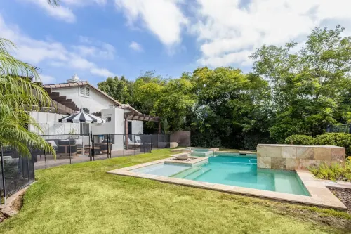 Gated Home With Pool Hot Tub