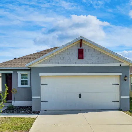 Orlando Theme Park Basecamp: Family Home w/ Patio
