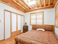 Gyeongju Hanokhotel Chunchugwan Hotels near Baedong Standing Stone Buddhas