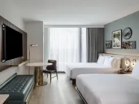 Hilton Arlington Rosslyn the Key Hotels in Arlington