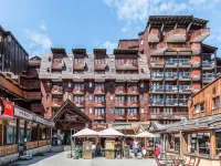 Apartment in Alpe d'Huez near Ski Slopes