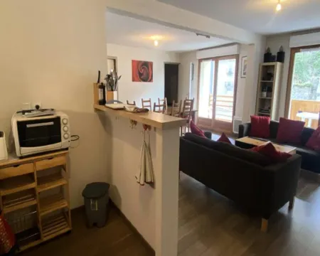 Apartment in Pyrenees with Mountain Views Hotels in Sers