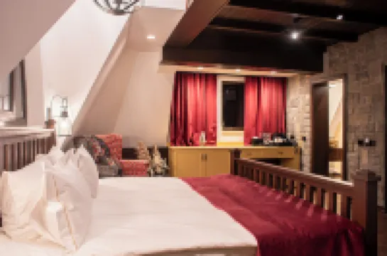 Ruelle Château Boutique Hotels in 