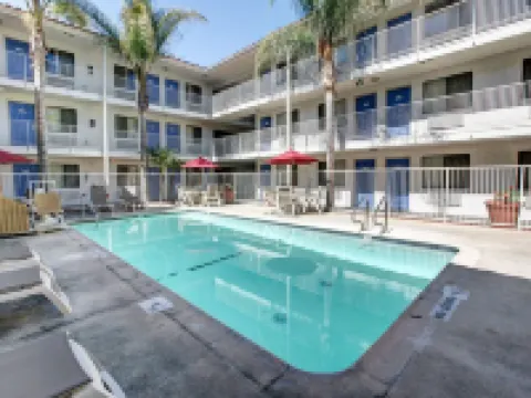 Motel 6 Bellflower, CA - Los Angeles Hotels in Bellflower