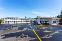 Motel 6 Pendleton, or - West