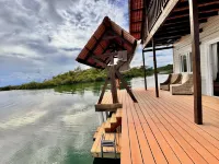 Six Pillars Resort Hotels in Bastimento