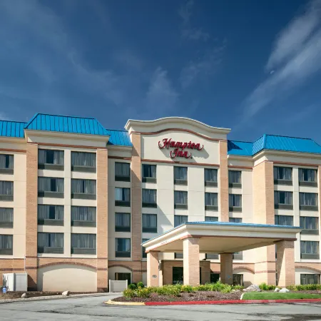 Hampton Inn Council Bluffs Отели рядом с достопримечательностью «Олд Маркет»