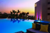 The Ray Hotel and Studios - Pools