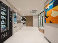 The Mui Hotel Hotels near Hwangsong Park