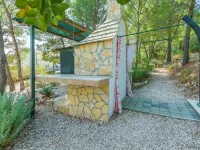 Apartment Ametist Hotels in Milna