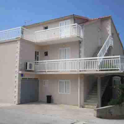 Apartments and Room Dar Hotel Exterior