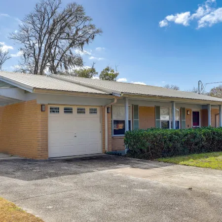 Sunroom & Spacious Yard! Family Gem in Orange Park
