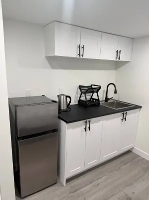 Haven in the Prairies 1BR B - Homestays