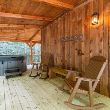 Hot Tub & Wifi - Angel's View - Red River Gorge KY