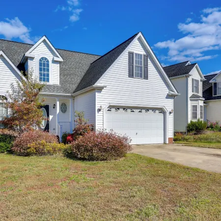 Great for Families! Suburban Home in Ruther Glen